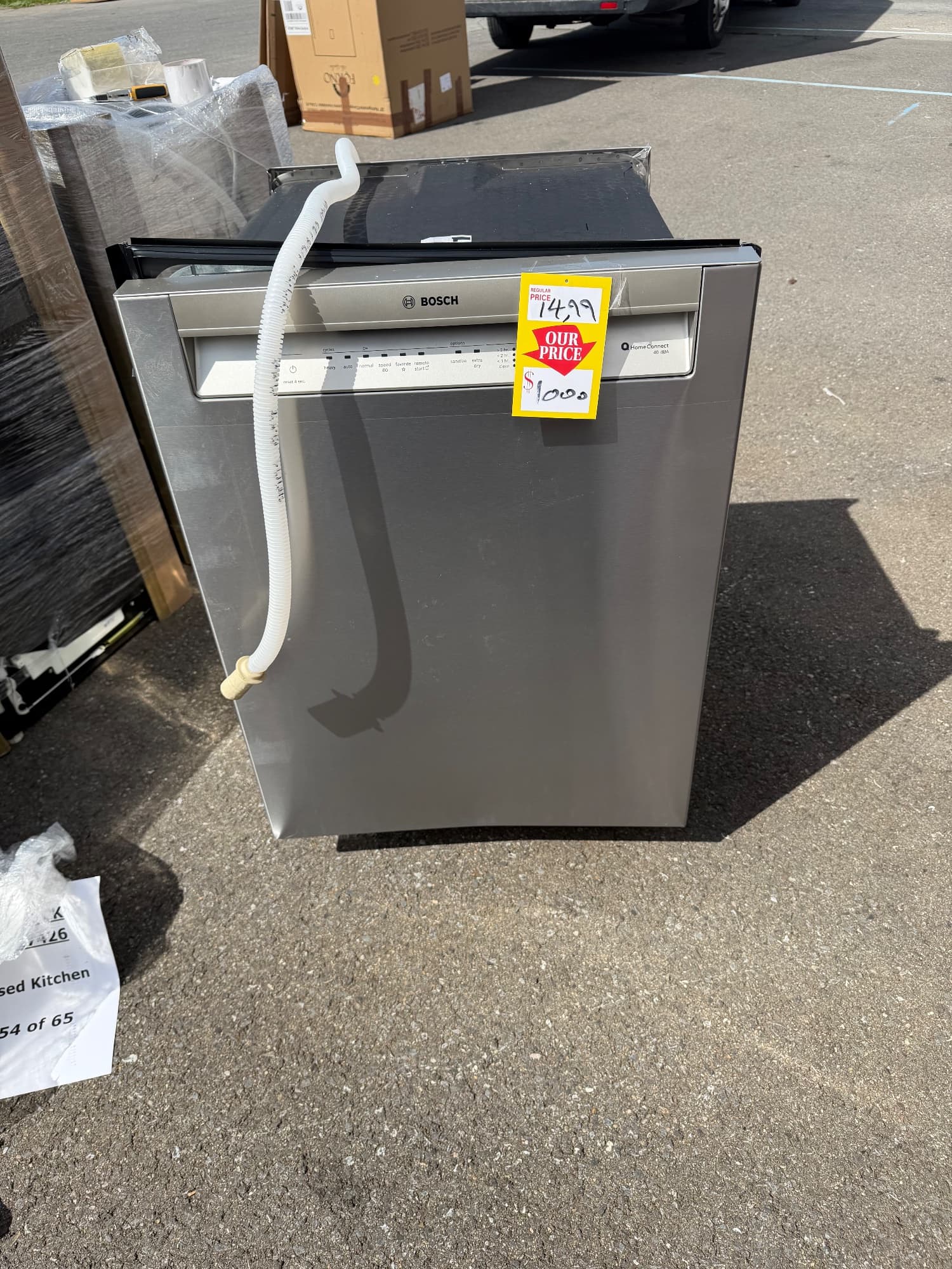 Bosch 24-inch 300 Series Front-Control Smart Built-In Dishwasher, model SHE43DM5N
