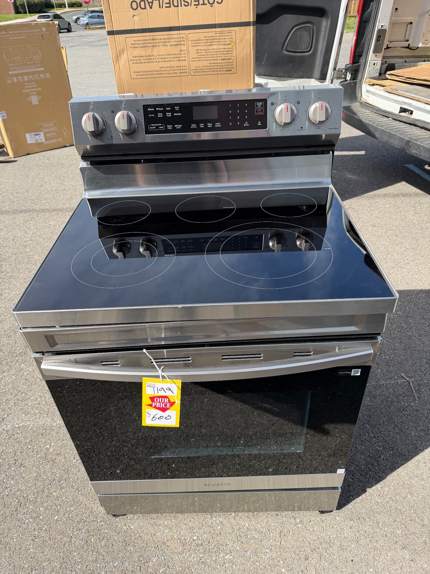 Samsung 30-inch Smart Freestanding Electric Range, model NE63A6511SS/AA