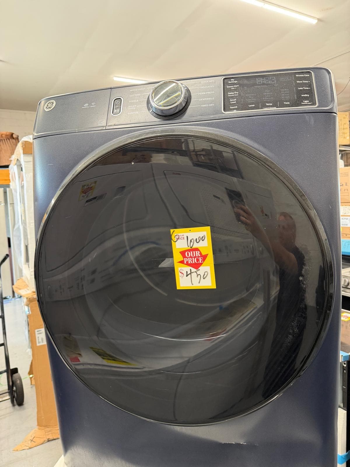 GE 7.8 Cu. Ft. Smart Gas Dryer, model GFD55GSPR3RS