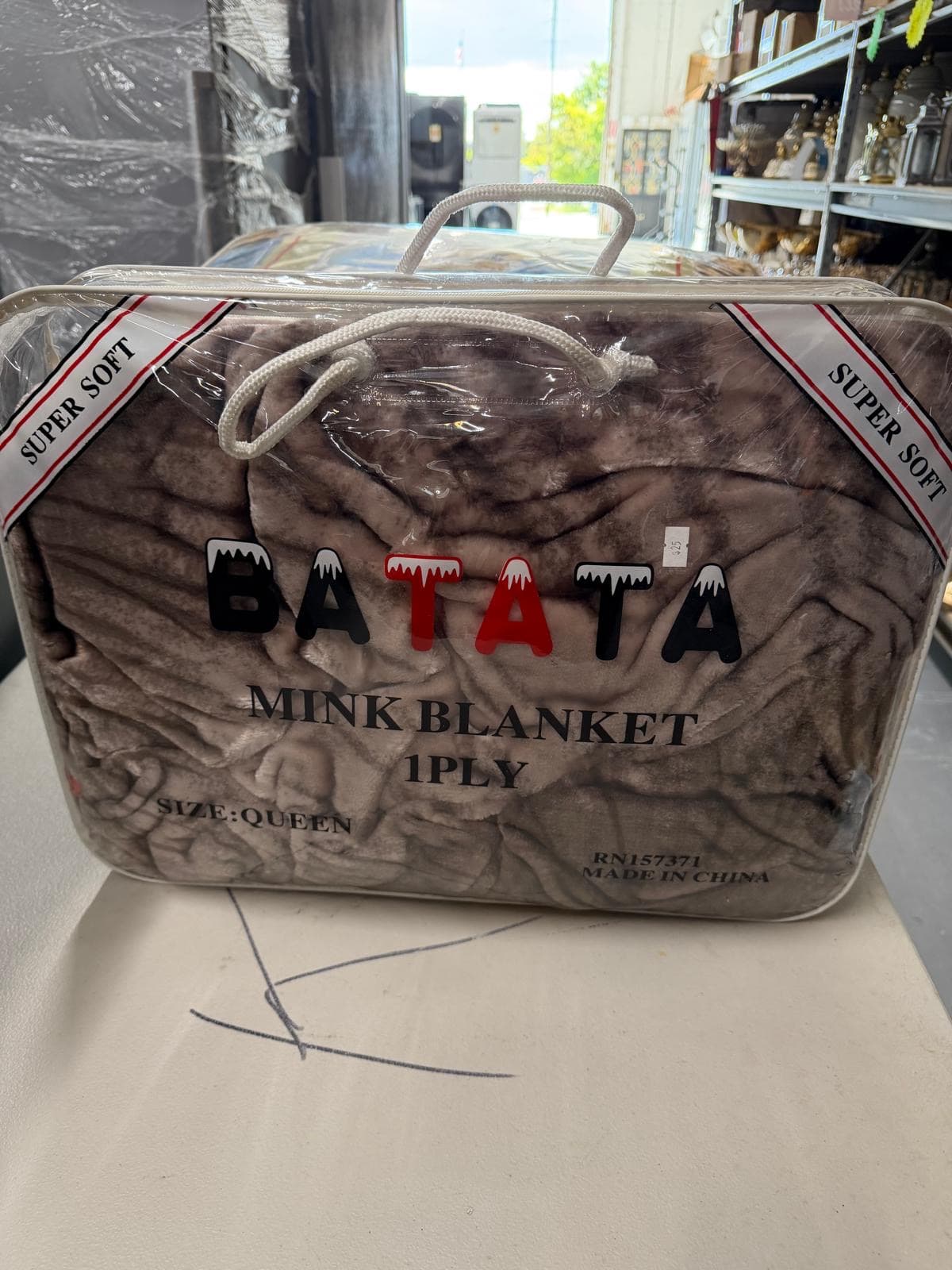 Batata Batata Super Soft 1-Ply Mink Blanket (Queen)